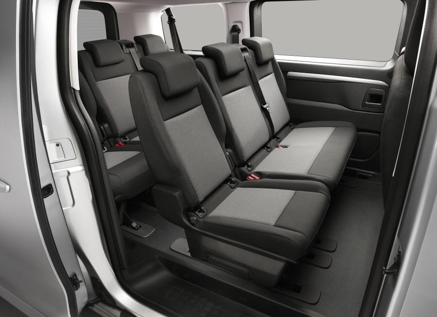Интерьер Citroen SpaceTourer 2016 года  (фото 40 из 40)